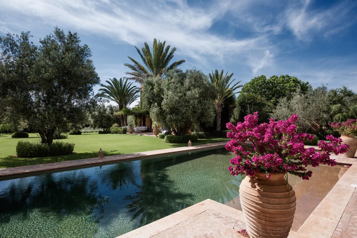 After almost 2 years of not being able to #travel, it's hard to get those last minute bargains, peak dates are already getting booked for #2023, so it's never too early to start planning next year's #escape to secure your perfect #Moroccan #villa!  mintmorocco.com/dar-tamazerte/ 🌴🏊💜