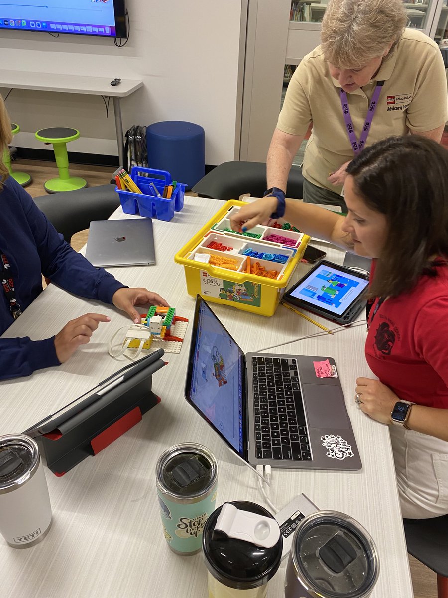 DrGillSchultz's tweet photo. ⁦@barrington220⁩ elementary STEM team learning how to code and program our new ⁦@LEGO_Education⁩ robots! Lots of problem-solving, creativity, and collaboration! Can’t wait to see our students work with these robots! ⁦@220Science⁩ ⁦@STEM220⁩ https://t.co/aMpe85Hsa8
