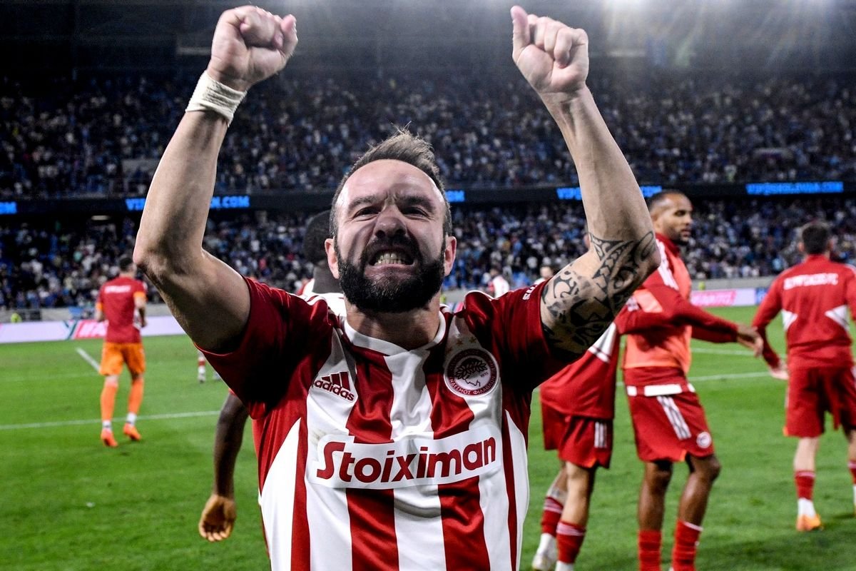 footgrec's tweet photo. L'Olympiakos va croiser la route du FC Nantes en Europa League ! L'équipe de Mathieu Valbuena affrontera les Canaris mais aussi Qarabag et Fribourg. De beaux duels en perspective et de l'espoir pour aller plus loin. https://t.co/PDpek2KTzU