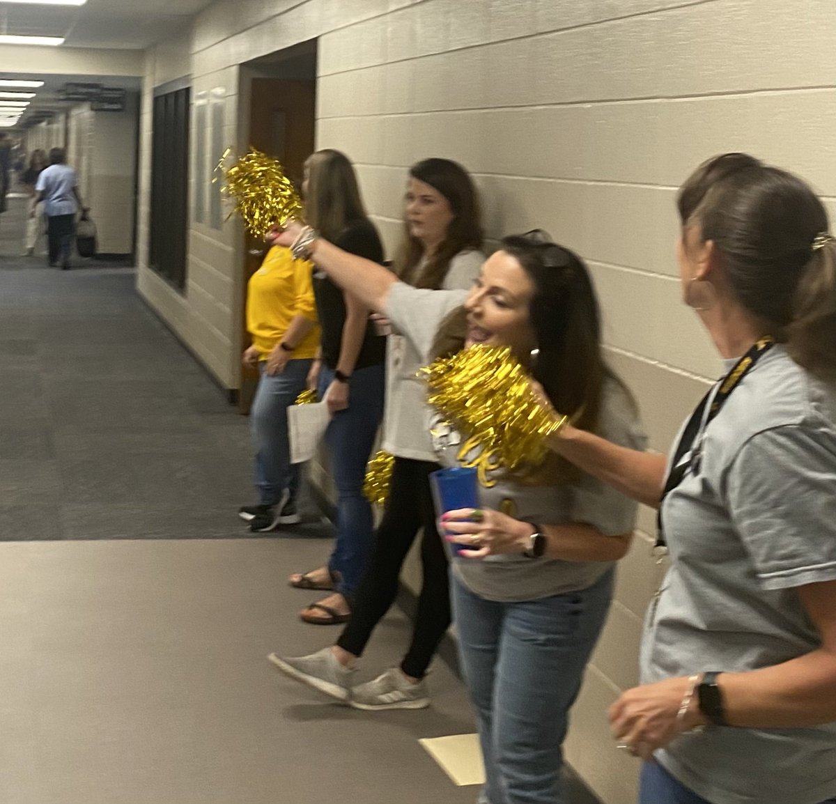 KerryBayens's tweet photo. 700-ish Hall Peeps (missing a few all stars from the team) always prepared to ROCK and ROLL…what you got for us Friday?!?!🏈💛🖤#WeREADY #OuRHouse #OurHalls #GoWildcats #LetsGetThisPartyStarted @RichmondHill_HS https://t.co/1Bts4lM4La