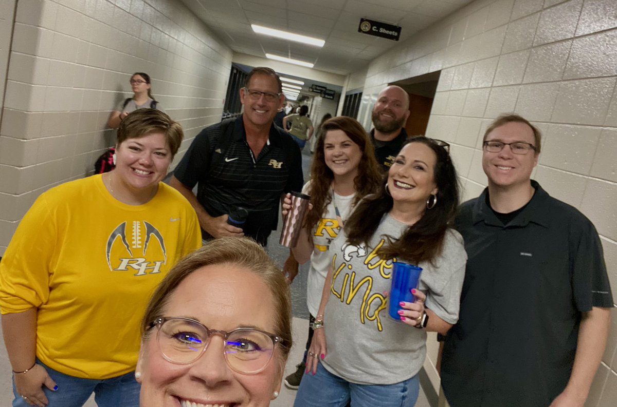 KerryBayens's tweet photo. 700-ish Hall Peeps (missing a few all stars from the team) always prepared to ROCK and ROLL…what you got for us Friday?!?!🏈💛🖤#WeREADY #OuRHouse #OurHalls #GoWildcats #LetsGetThisPartyStarted @RichmondHill_HS https://t.co/1Bts4lM4La