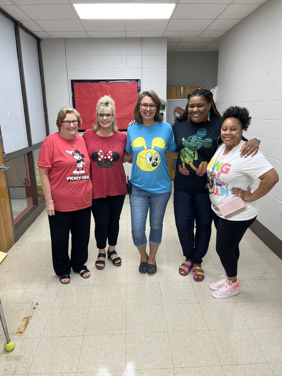 MNPSDuPontTyler's tweet photo. Be EPIC Spirt Week: Day 4 Favorite Cartoon Character #BeEPIC #LeadWithVALOR #HighQualityChallengingEducation @conley4kids https://t.co/3dsafKevwz