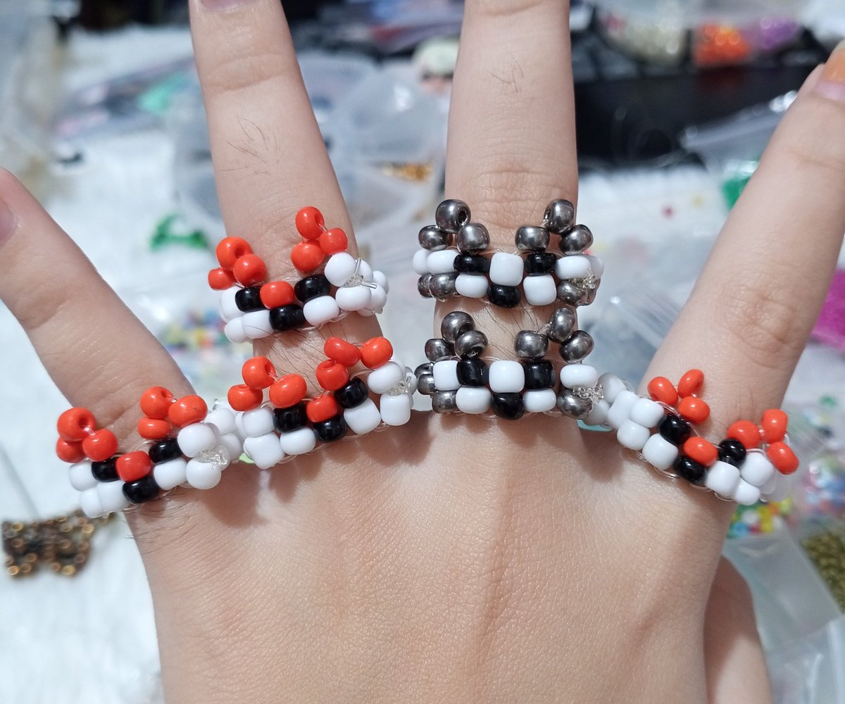 n_haypn's tweet photo. wts lfb enhypen sunoo (fox) inspired beaded rings

handcrafted beaded rings for 35 pesos each! 

fox: 5 slots avail
wolf: 5 slots avail

- stretchable (free size)
- accepting comms w/ other animals, just dm me the pics/samples https://t.co/tKj4LXQf2T