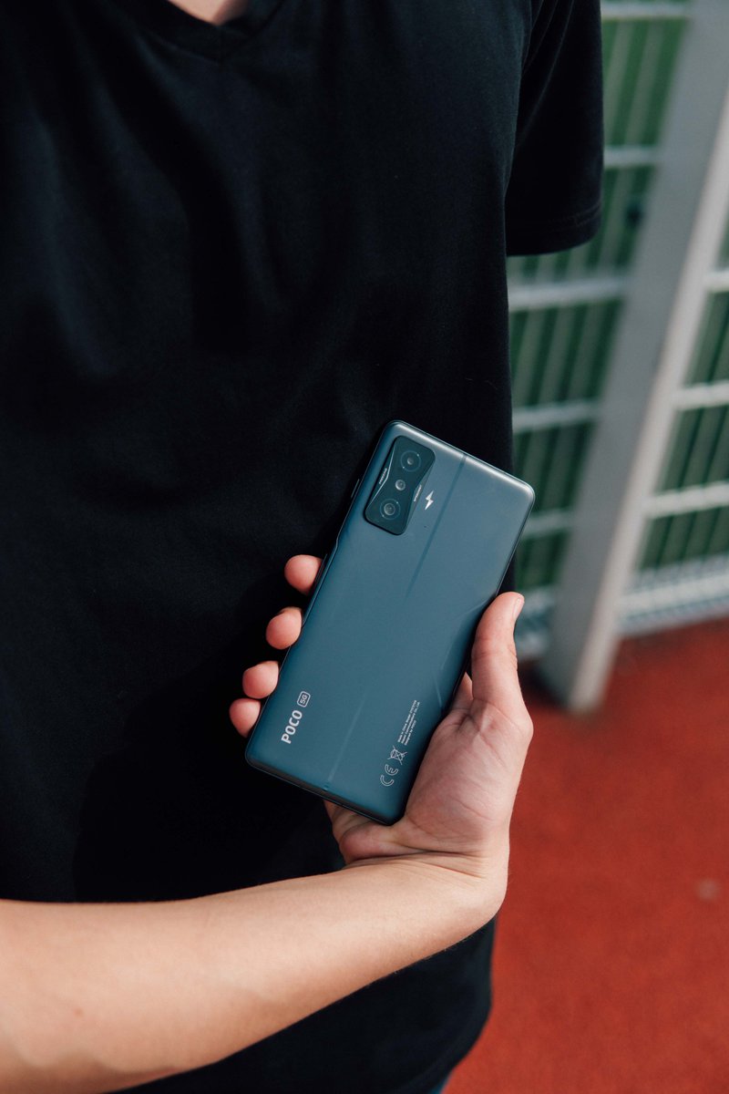 POCOespana's tweet photo. El #POCOF4GT sigue siendo de los teléfonos más geniales que tenemos, las horas de juego las intercalamos entre los likes y las llamadas a nuestra madre.
Descubre el #ElOrigenDelPoder https://t.co/erB2jWLk2n