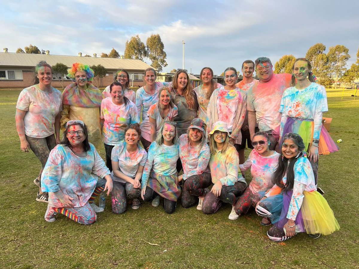 SallyElAzzi's tweet photo. It’s been a fun week of events at MGPS! 📚🌈 #bookweek2022 #colourfunrun #CELebrateMGPS https://t.co/PfP3QXvn48