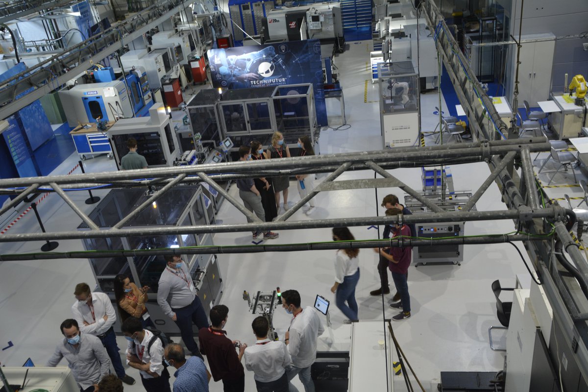 ESA__Education's tweet photo. To complement this week's learning, students visited the highly specialized environmental test centre of the @CSL_Liege and learn about Industry 4.0 skills with some clever robotics at @Technifutur 🤩 🦾 #CSS22 #esaeducation #environmentaltesting https://t.co/0J4SCMcH2G