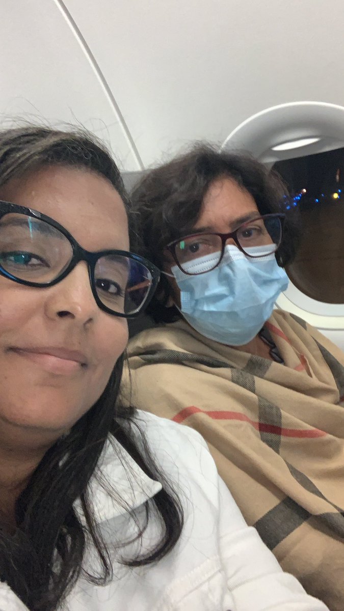 linuka's tweet photo. Quero agradecer a tripulação do voo 4148 da @azulinhasaereas pela excelente aterrisagem aqui em Salvador na madrugada de hoje.
 
Em todos estes anos voando, nunca fiz um pouso tão suave. Foi simplesmente fantástico 🤩 https://t.co/SlxApY1to2
