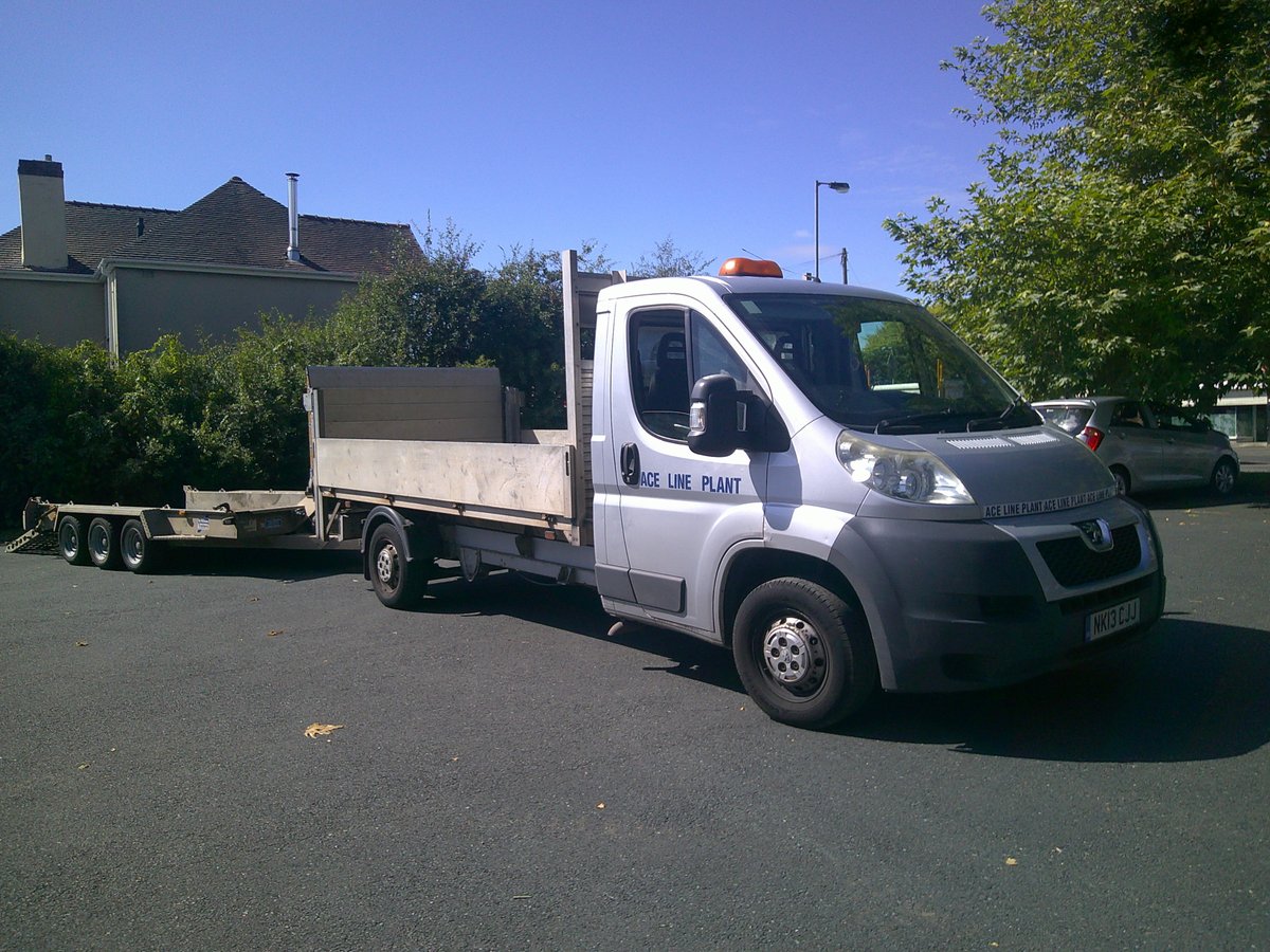 SNAPCannock's tweet photo. We've now removed the old wheelchair roundabout from our playground🙂
We'd like to say a massive THANK YOU to Andy Earll from Ace Plant Hire Rugeley for very kindly loaning us the equipment to remove it free of charge! 
We really appreciate your generosity x https://t.co/x9eDgzZObc