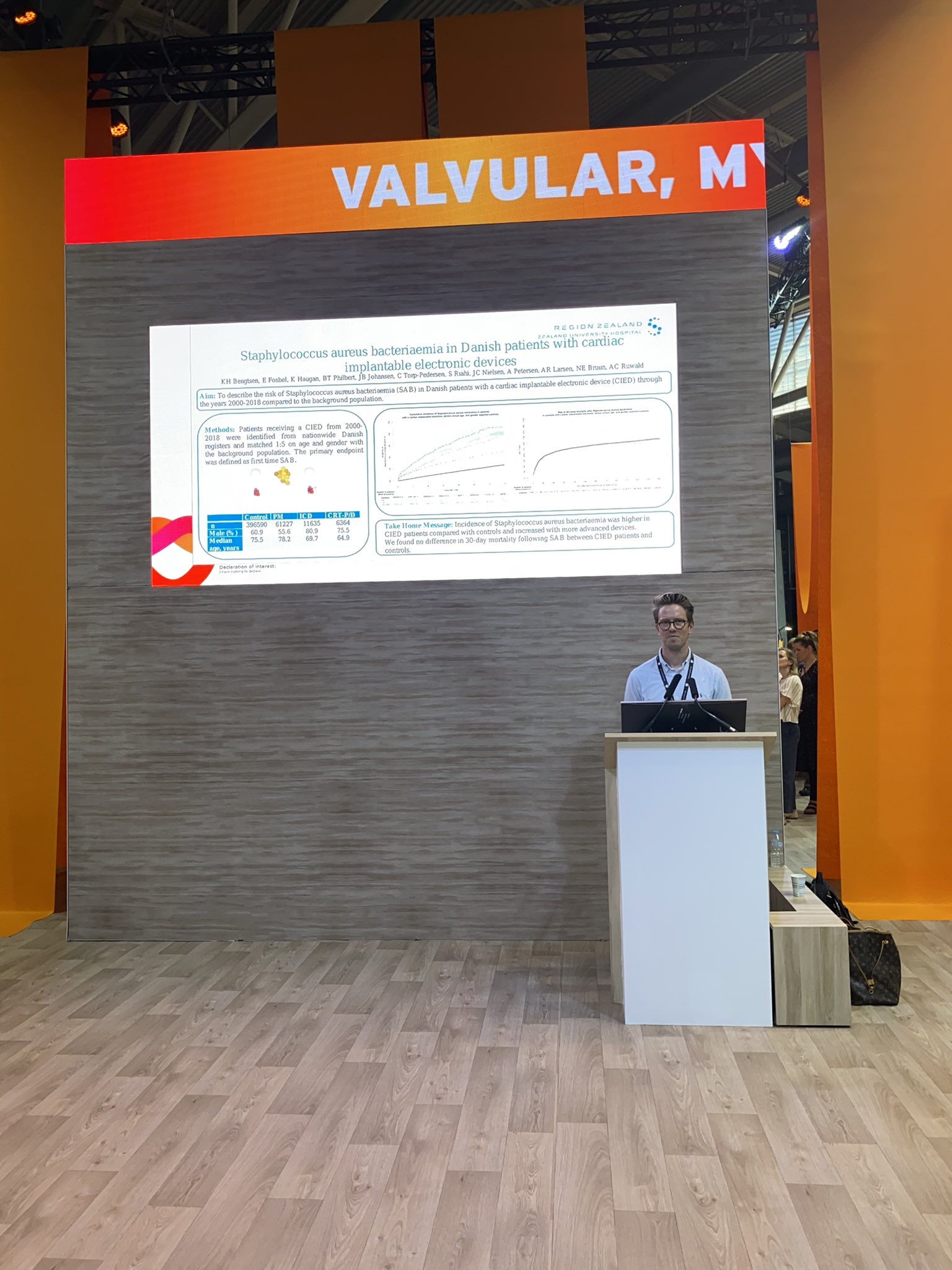 Flemming Javier Olsen on Twitter: "Kasper Bengtsen presenting interesting findings s bacteremia CIED ptts - great job! 👋🏻 @kasperbengtsen @ARuwald @CopCard @CardiologyZuh #esccongress2022 #CopCardESC2022 https://t.co/9IEXRddMyH" / Twitter