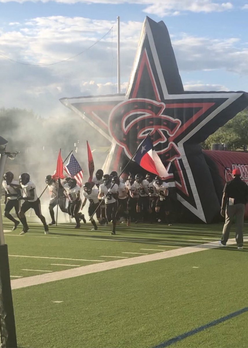LauraKSpringer1's tweet photo. I still love the pride and joy I feel when I see our Cowboys run out of the Star to take the field. First game of the year, first game for Coach Wylie and first win of the season!  Go Cowboys!!! Great job last night. Love these kids and coaches❤️❤️❤️! #CHSLearn,Love,Serve https://t.co/Hel5UYyD7H
