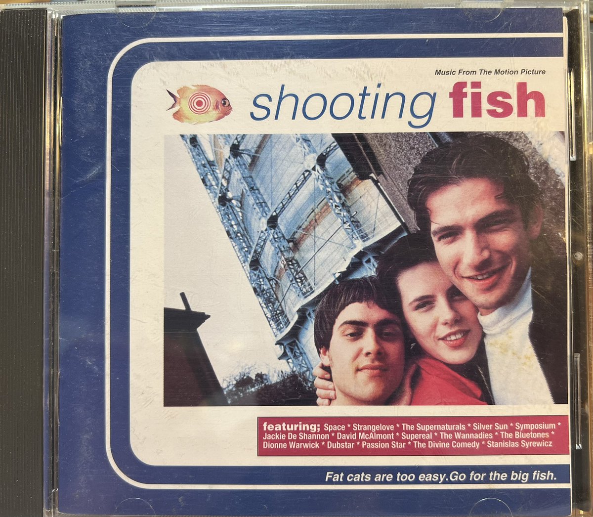 SJeanloup's tweet photo. 青春の1枚。トレインスポッティングのサントラより聴きこんだな。
#shootingfish https://t.co/hxZKjmAZk8
