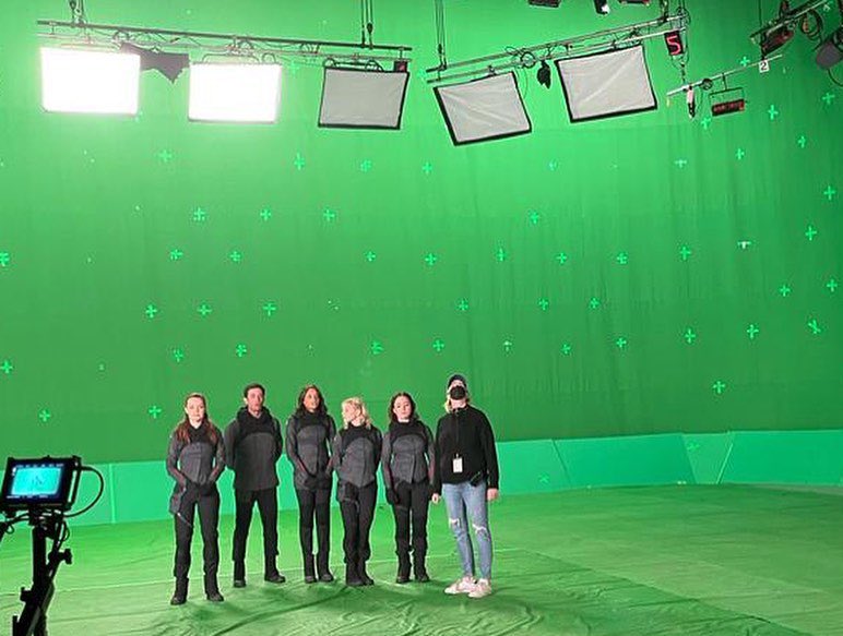 hourlyamalia's tweet photo. 📲 | August 26th, Amalia's Instagram update.
"Motherland! How I love everything you came with. The hard working people, the character, the language, the Vancouver locations and stages, the friends, the fun, the happy, the sad, the necessary precautions taken, the freedom, https://t.co/ykwxwSqHys