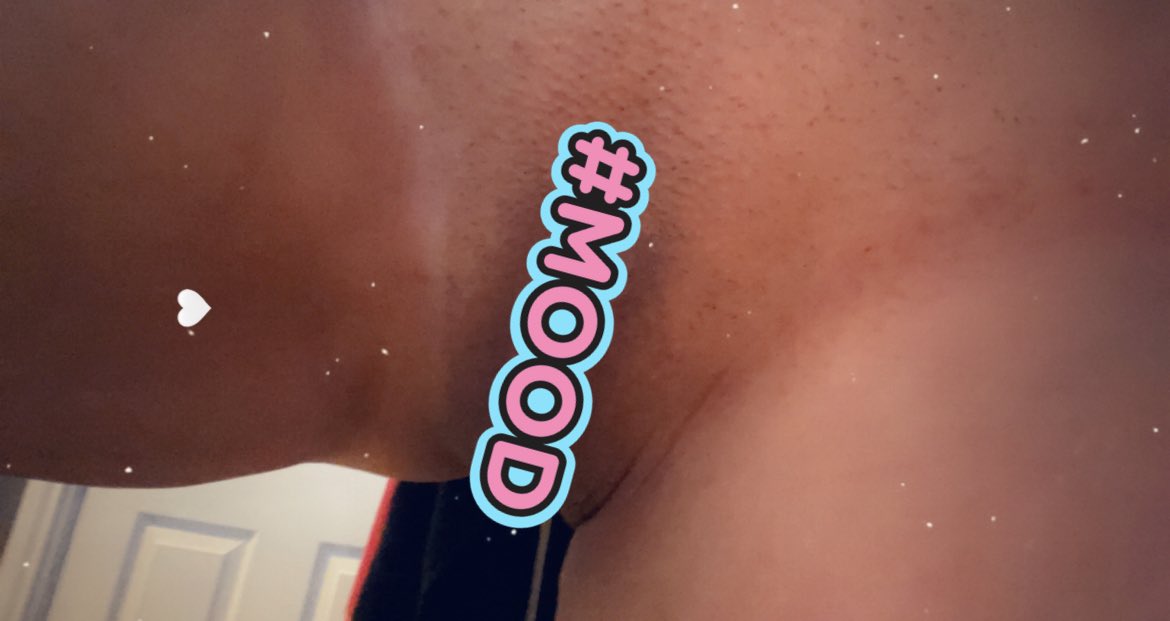 Misstress_vixen's tweet photo. You splash your cash an flash my gash #hornyfarmer #paypig #drainme #cumformedaddy #pussy #fingerfriday #humanwallet #mood https://t.co/ZaavmDbqCS
