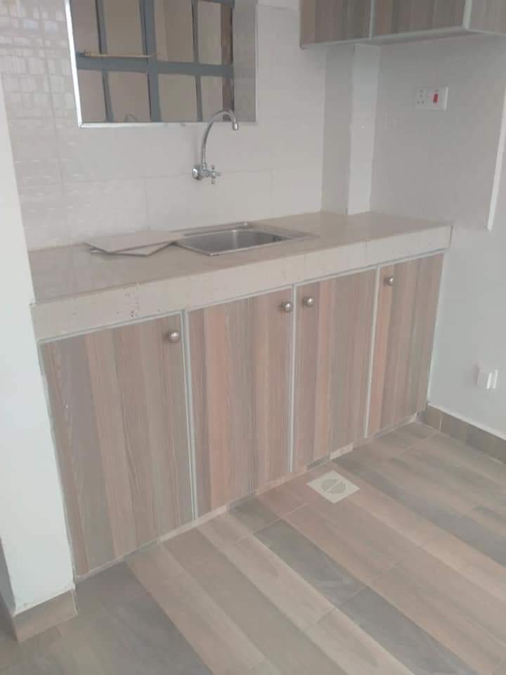 MaweyProperties's tweet photo. NEWLY BUILT SPACIOUS BEDSITTER TO LET IN UTAWALA. 600 MTRS OFF ASTROL PETROL STATION. 
Property features 
-Easily accessible 
-Ample parking 
-ideal for Airbnb
-security 24/7
@KES12000 CONTANCT: 0718659172 https://t.co/5J90NEiTNZ