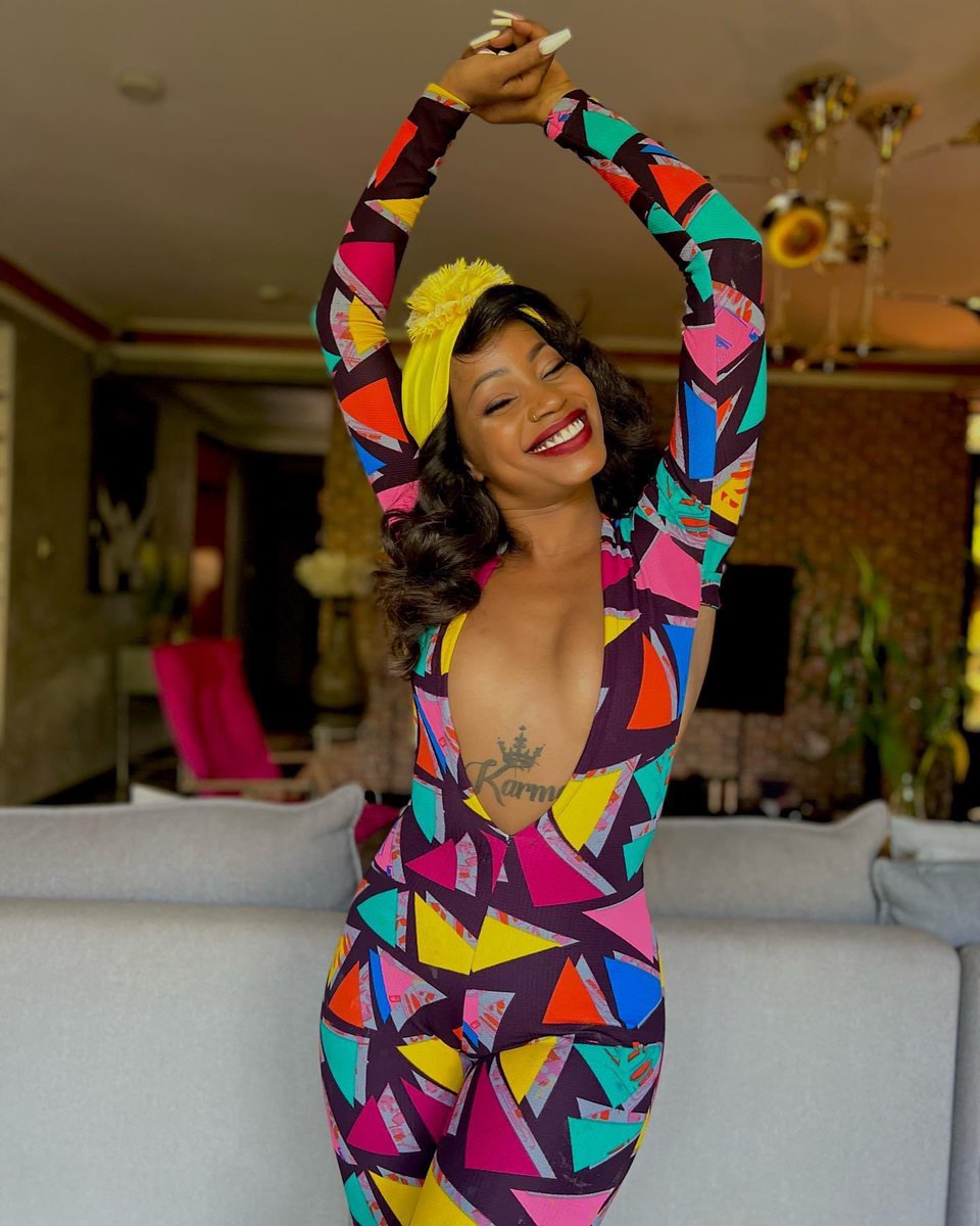 Ksheebah1's tweet photo. Sheebaholics, Quiz time… 😂

Are you familiar with this outfit? If yes , Drop the details down. https://t.co/yALMtl5zvM