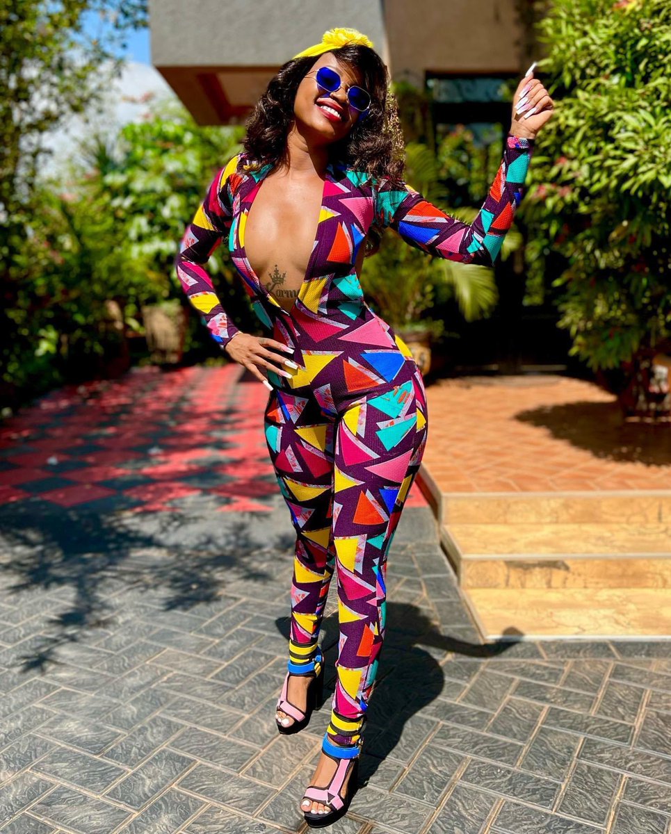 Ksheebah1's tweet photo. Sheebaholics, Quiz time… 😂

Are you familiar with this outfit? If yes , Drop the details down. https://t.co/yALMtl5zvM