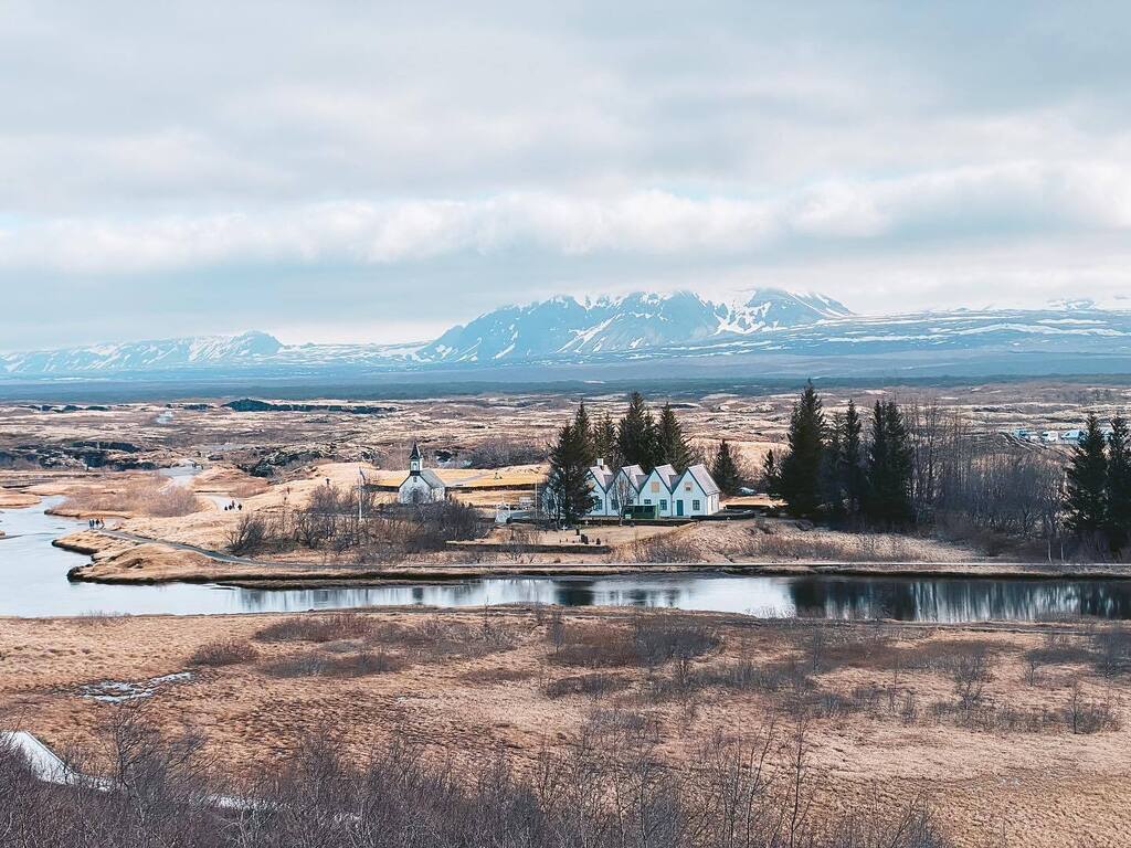 AaronDLuke's tweet image. Reykjavík, Iceland 🇮🇸
・
・
・
・
・
・
・
・
・
#tourlife #roadlife #roadielife #worldtraveler #ohtheplacesyoullgo #travel
#reykjavik #iceland #is #grotta #gróttuviti #🇮🇸 #thingvellir #thingvellirnationalpark #þingvellir #landscape #seascape instagr.am/p/ChuPTXsuyLj/