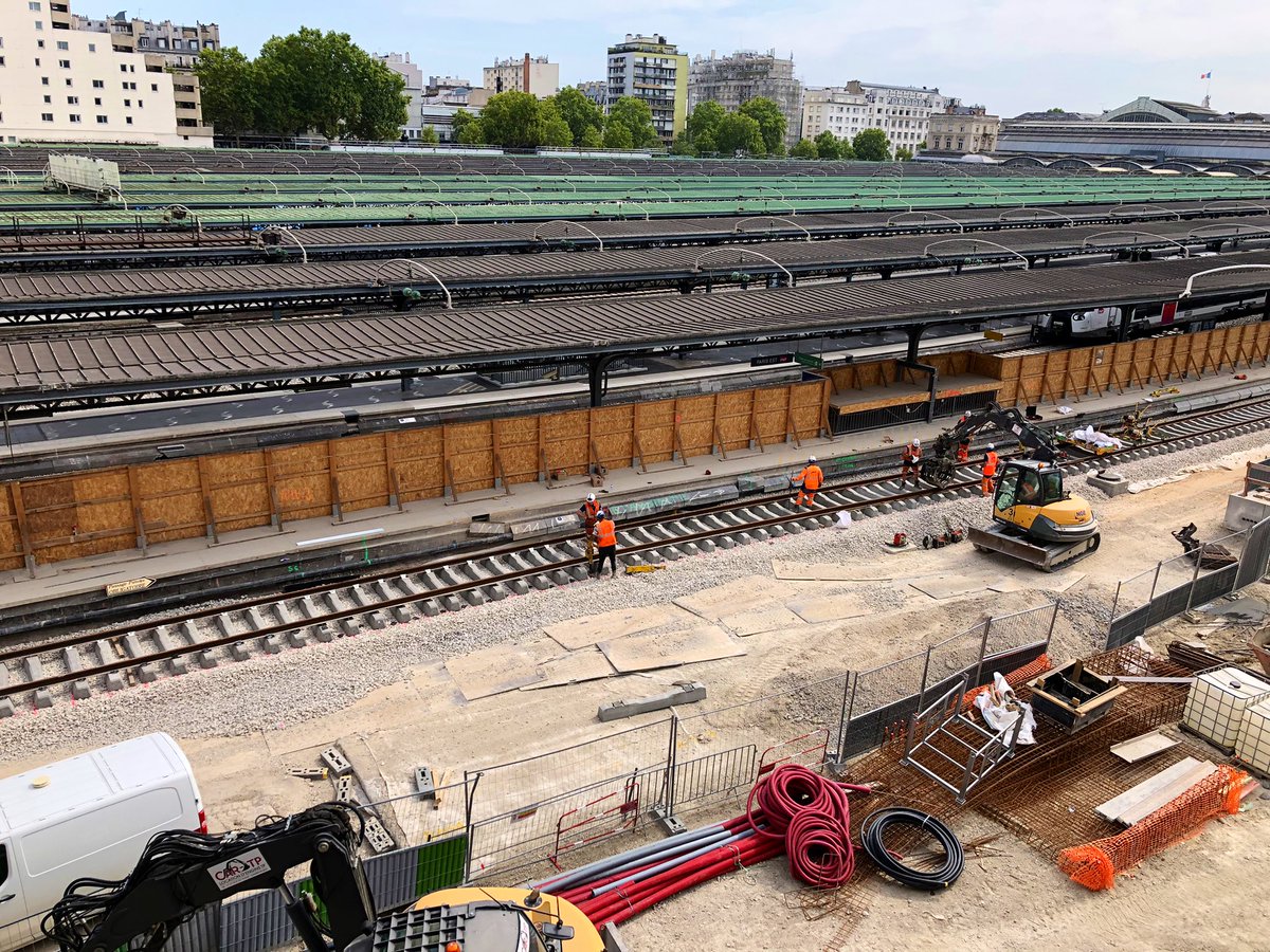 Smiley Trains tweet media