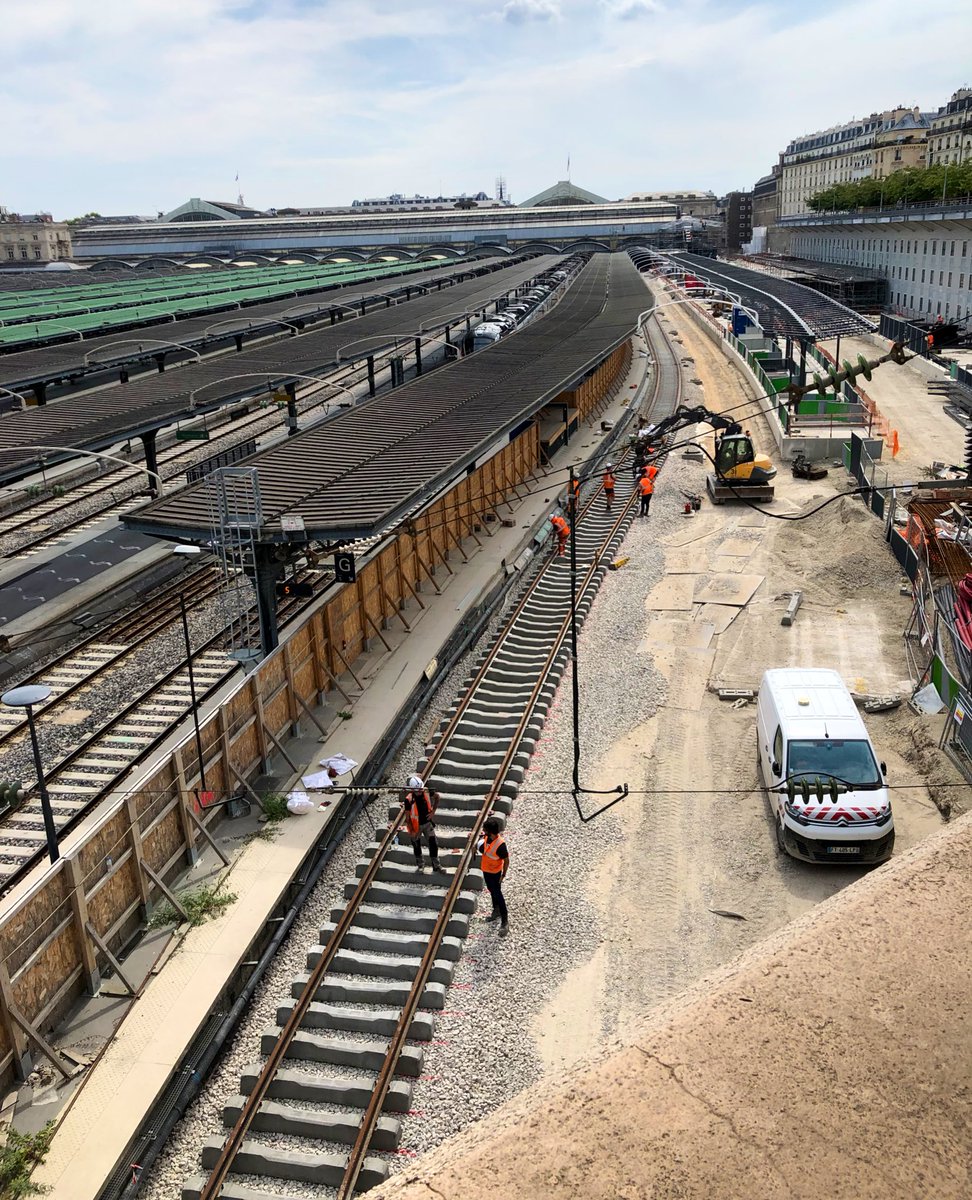 Smiley Trains tweet media