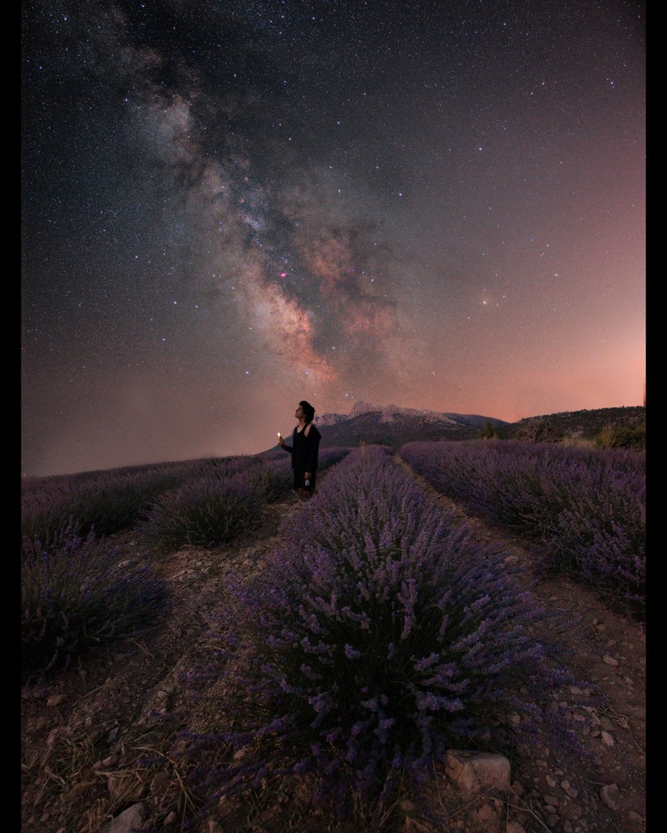 Milkyway 🌹

Canon EOS 550d
18 55mm
F 4.5
120sx13

#milkyway #nightsky  #lavender  #lavanta #astrophotography #astronomy #samanyolu #deepsky 
<a href="/AstroPhotoTurk/">Astrophotography Turkey 🇹🇷</a>