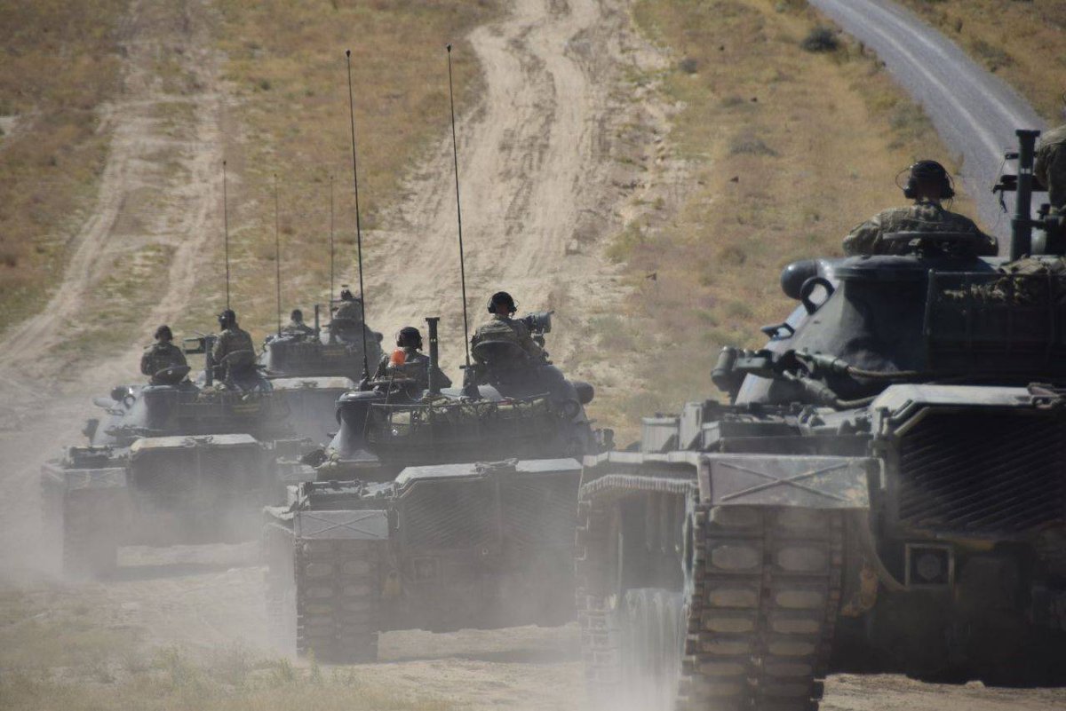 tcsavunma's tweet photo. 📍 Kara Kuvvetleri Tatbikat Merkezi Komutanlığı / Ankara

Tank Okul Komutanlığımızca verilen “83’üncü Dönem Astsubay Temel Kursu”nun uygulamalı eğitim faaliyeti başarıyla icra edildi.
#MSB https://t.co/Q0BUx9tAcx
