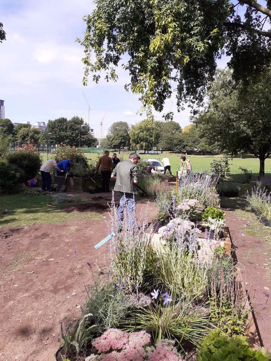 NickNatkinson's tweet image. Planting up beds today with L1/2 practical Hortskills learners @OldhamCollege  @SalfordCouncil