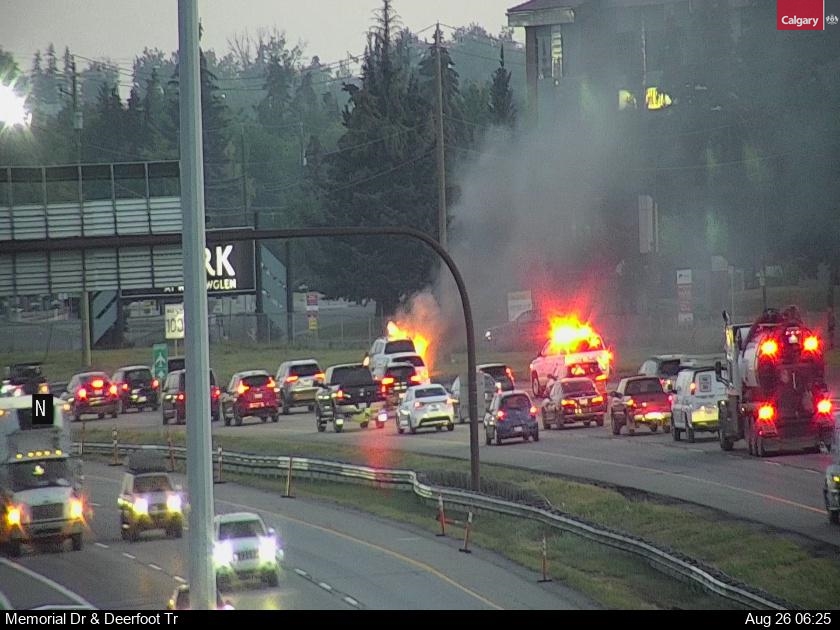 yyctransport's tweet photo. ALERT: Single vehicle incident on NB Memorial Dr and Deerfoot Tr NE, blocking the right lanes.   #yyctraffic #yycroads https://t.co/QIMbiKCifk