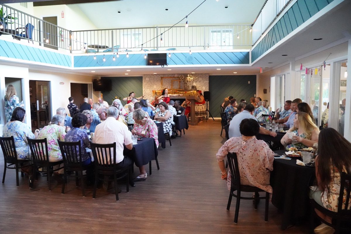 FortKnoxKY's tweet photo. Fort Knox as well as community leaders from across the region were treated to a “Luau on the Lake,” courtesy of the @MeadeCountyKY Chamber. @CG_ArmyROTC addressed the importance of service and highlighted the benefits and opportunities that the @USArmy provides.
#calltoservice https://t.co/xEUQ7ECLQf