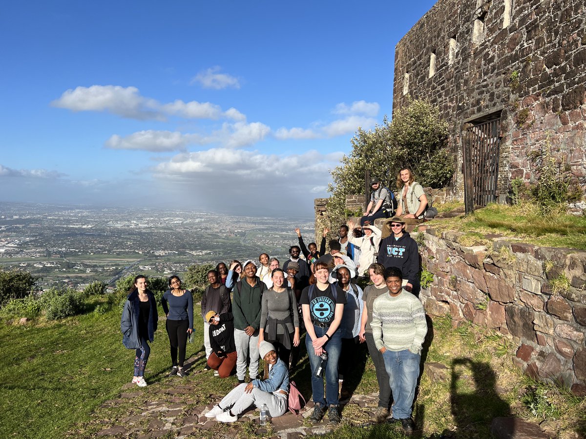 UCT_Archaeology's tweet photo. Yesterday the Archaeology Field Club joined Prof. John Compton and students from @UCTgeology for a fascinating walk up to the Block House on Table Mountain. It was awesome to learn how the geology and history of the mountain are intertwined! #Geology #tablemountain #CapeTown https://t.co/PGlRkVS83R