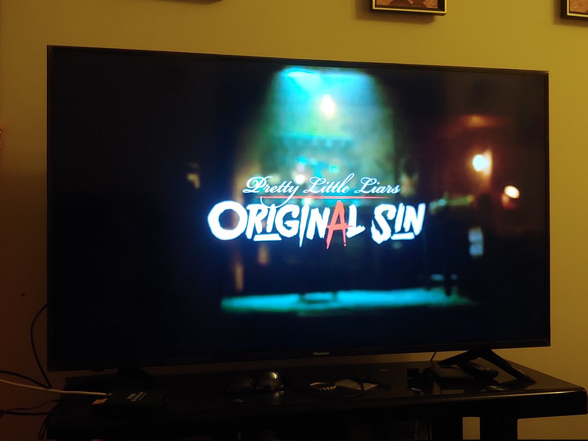 MGmendeswift394's tweet photo. Rewatching this amazing show and praying to God to have a season two. I'm gonna learn all the lines from our new horror queen Imogen, because that scene from the final episode deserves an Emmy👑🤞🏻🙏♥️ #PLLOriginalSin #PLLOSSeasonTwo #PLLOS #plloschat #PLL  @PLLonMax @hbomax https://t.co/F6pyBmb0x6