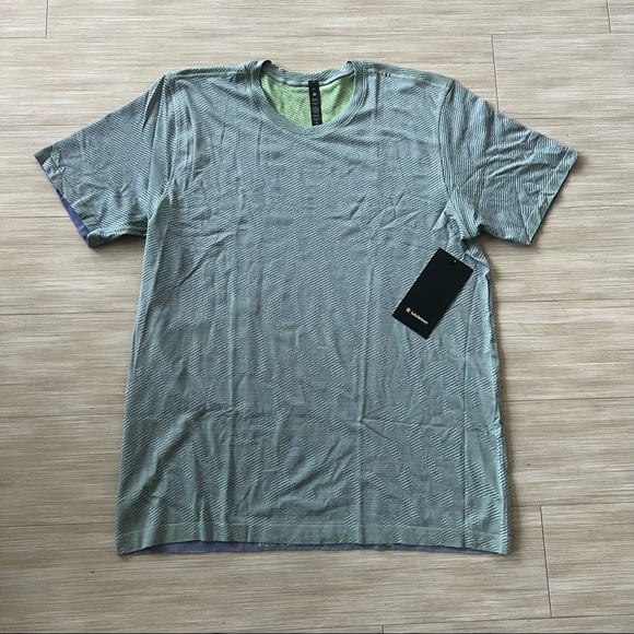 eardot860's tweet photo. So good I had to share! Check out all the items I'm loving on @Poshmarkapp from @fashion1961 @TeemPosh #poshmark #fashion #style #shopmycloset #lululemonathletica #xmi #econscious: https://t.co/L9dTr9gl7l https://t.co/rtaxy92a5c