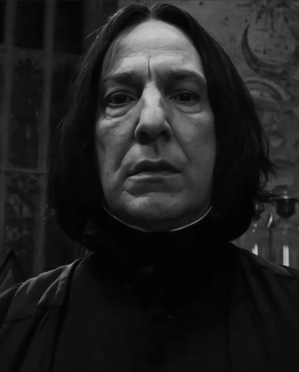 catcrzyart's tweet photo. Possible actual point of view if I were to stand before him. 5’3” to his 6’1” 😳😅🤗❤️ #wellhellothere #alanrickman #severussnape #lookupto https://t.co/TvcCcEFcxT