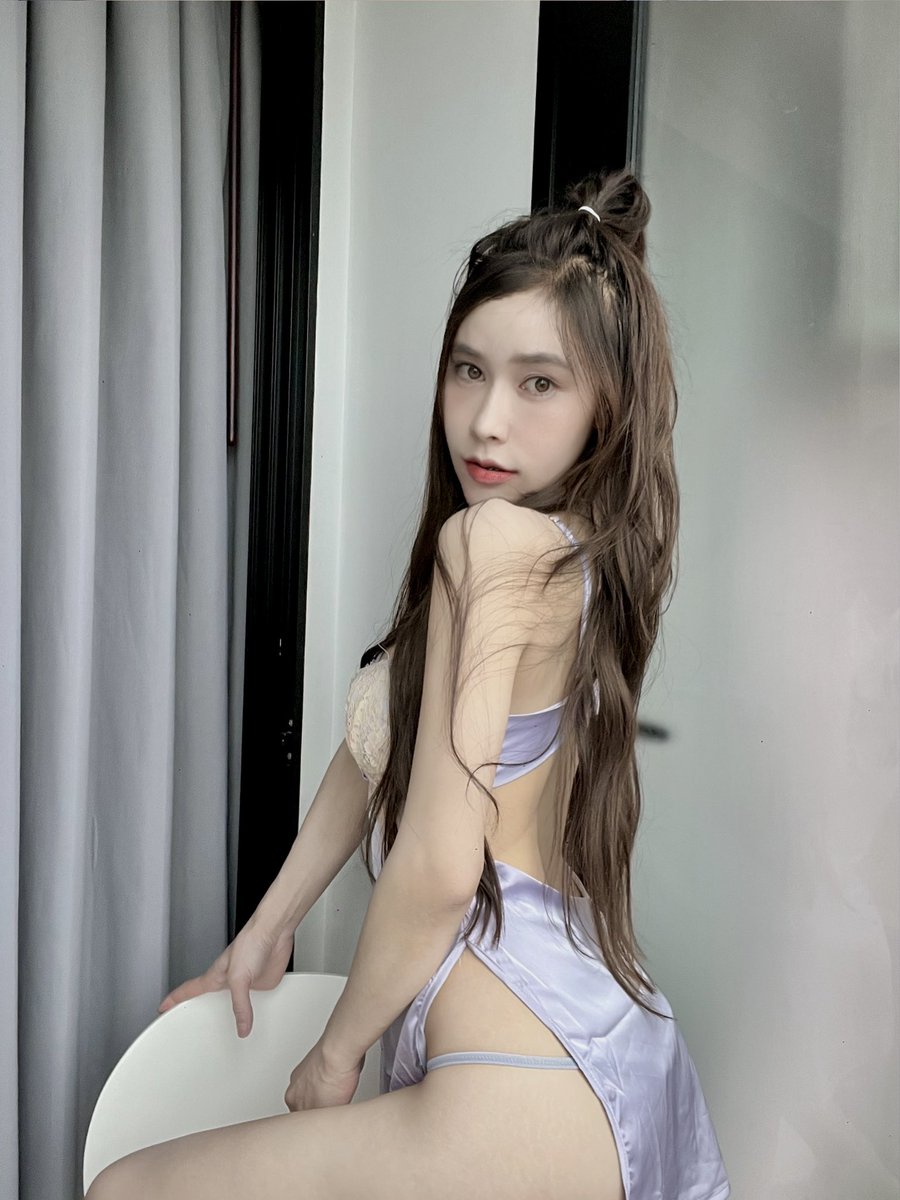 parploy40's tweet photo. ขอโทษที่ติดตลกไปหน่อย ก็ไม่รู้จะติดใครนี่หน่า🥺🥺 #แคปชั่นอ่อย  #แคปชั่นน่ารักๆ  #แคปชั่นโสด https://t.co/fZdOFVYZgG