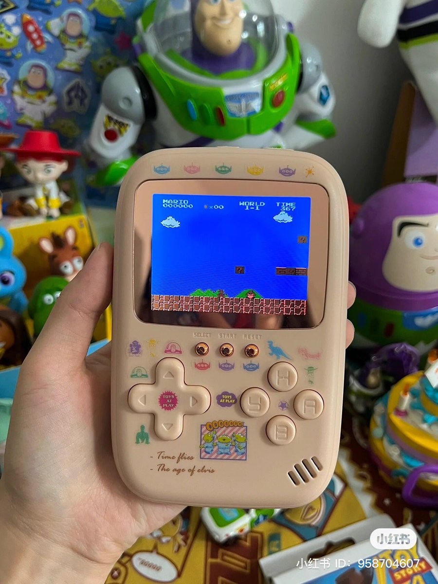 𝘴𝘯𝘦𝘢𝘬𝘦𝘳 tweet media