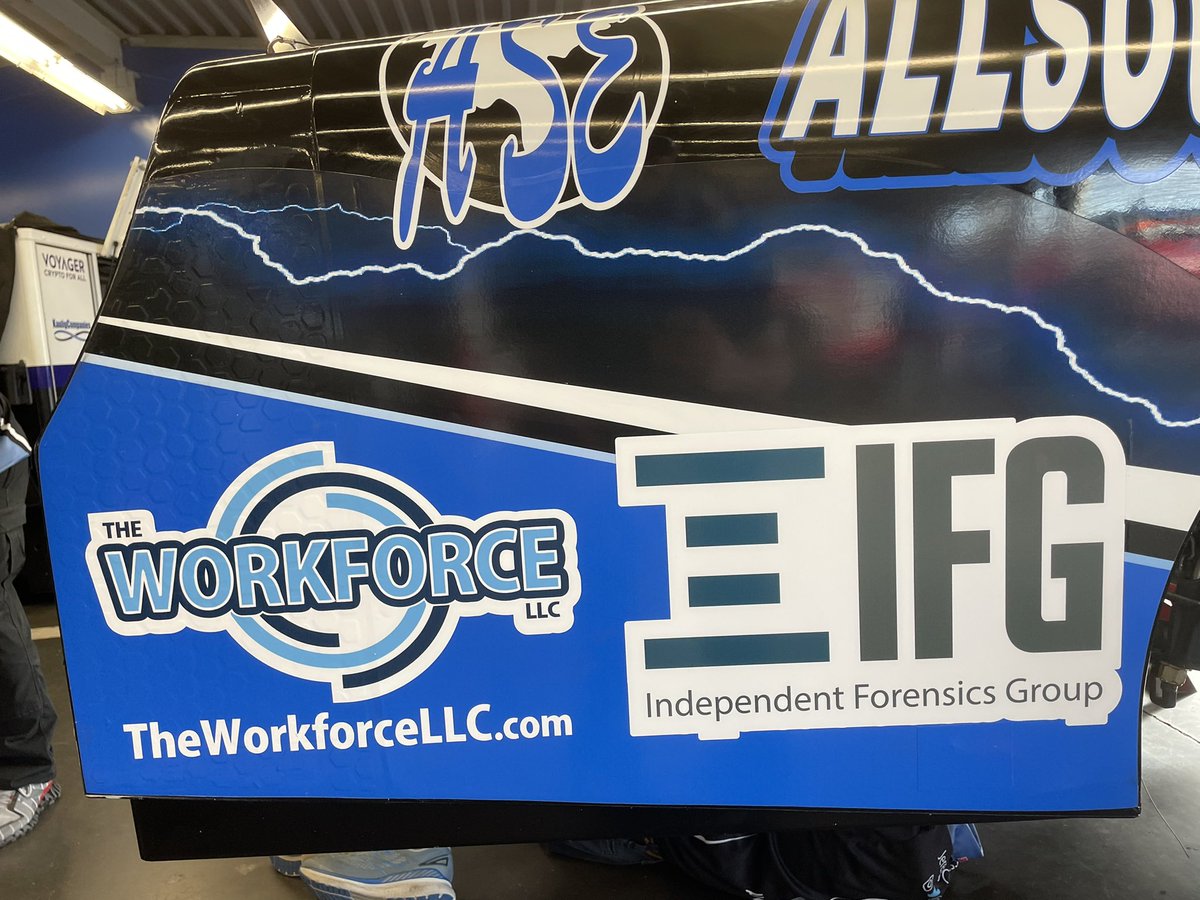 JCR_Clements51's tweet photo. Rise N Shine it’s 
#DaytonaTime @DAYTONA #AllSouthElectric #OneStop @TheWorkforceLLC @IFGFlorida Chevy getting ready for tech @XfinityRacing @NASCAR_Xfinity @NASCARonNBC https://t.co/VD6oTDjrq3