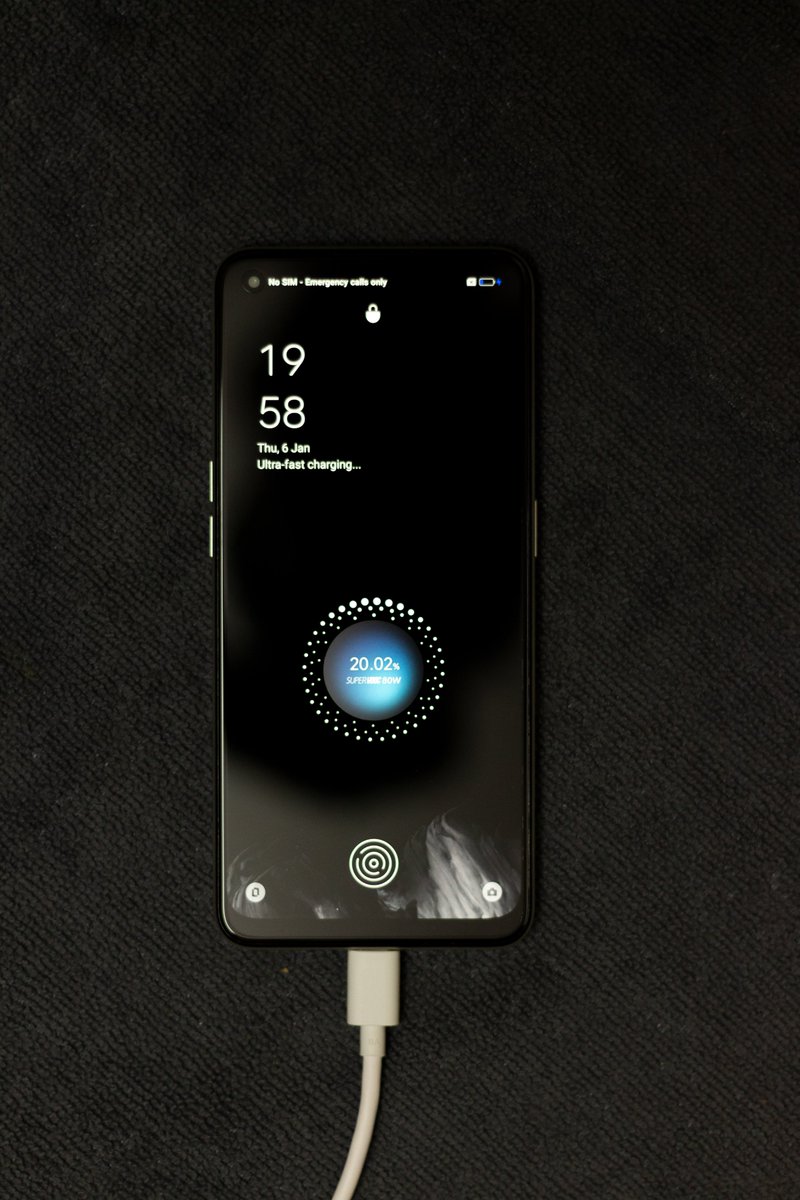 sampathpdsp's tweet photo. OPPO Reno 8 5G Unboxing photos
#OPPOReno8Series 
#oppoambassadors 

In the box
OPPO Reno 8 (Shimmer gold) with pre-applied screen guard, charging cable, 80W SUPERVOOC charging brick, a clear TPU case, paperwork and a sim tray pin.

First impressions https://t.co/2fmMD364vc https://t.co/QihY2tazVq
