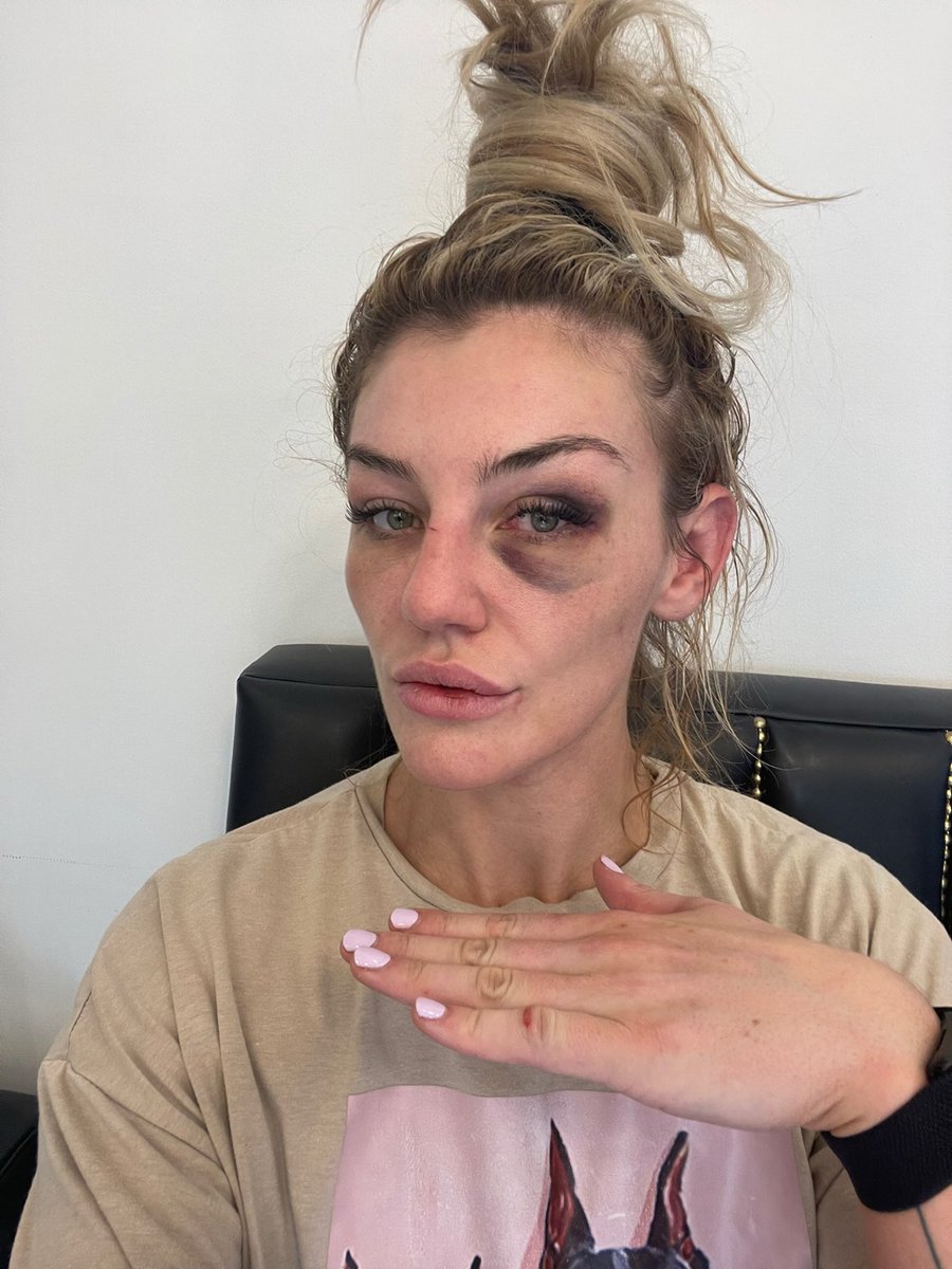 Leah McCourt tweet media