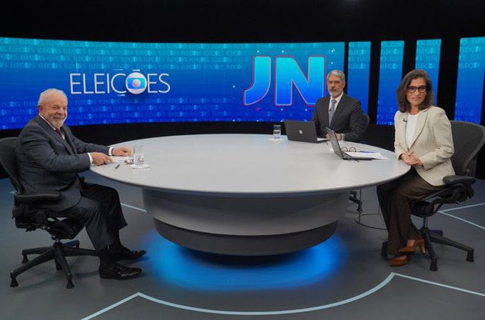 helionasredes's tweet photo. Depois da entrevista de ontem só dá 13! No microondas, no painel do elevador e no controle remoto da TV a gente até confirma! #vaidarPT https://t.co/emIxB0yXdC