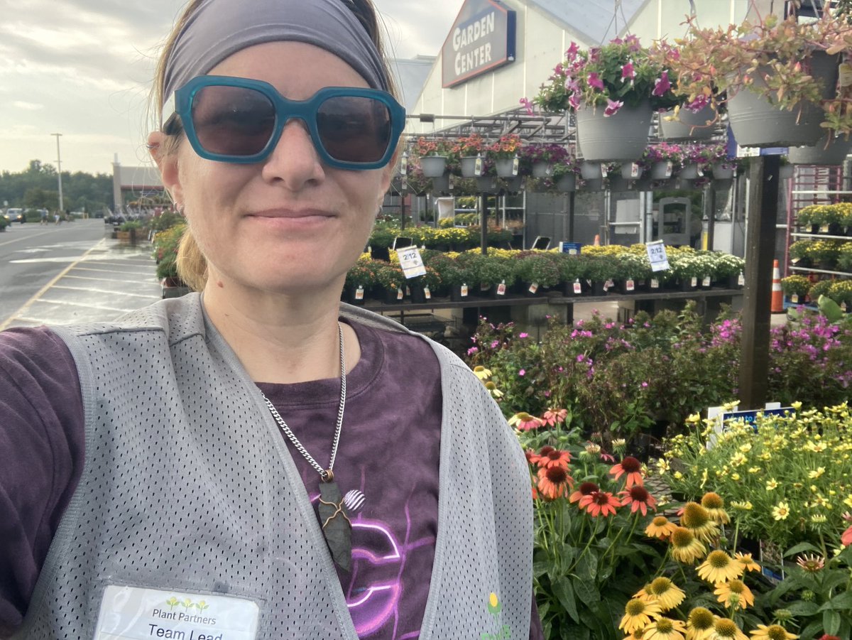Kate11589687's tweet photo. Fresh vest always makes me feel my best😌Have a fantastic weekend everyone ☺️ https://t.co/0tkR4DOrR0