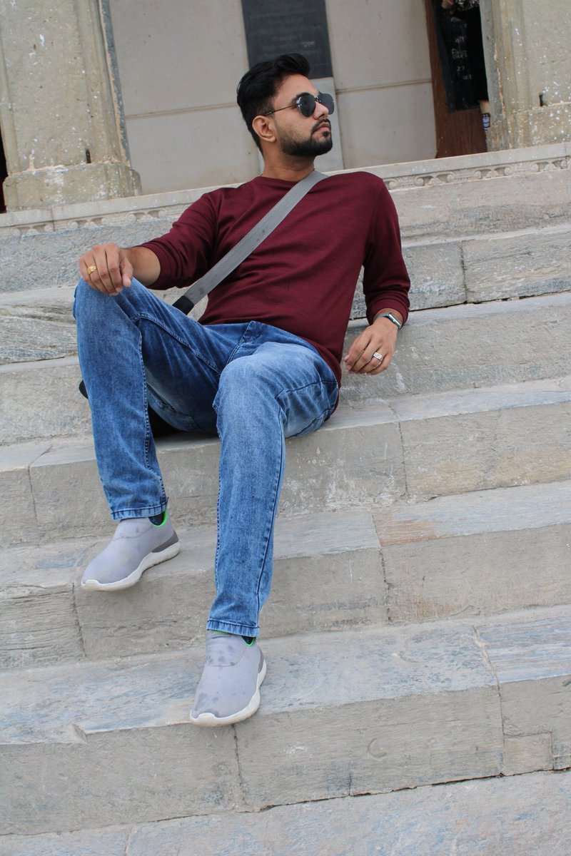 MihitSuthar2's tweet photo. Fit n Fab😎
@komal_kanzariya777

#pose #noedit #nofilter #mihitsuthar_official
#instadaily #influencer #style #mensfashion  #mensphysique #fitness  #handsome #PicOfTheDay #TrendingNow #Trending https://t.co/j1VTkSm1e0