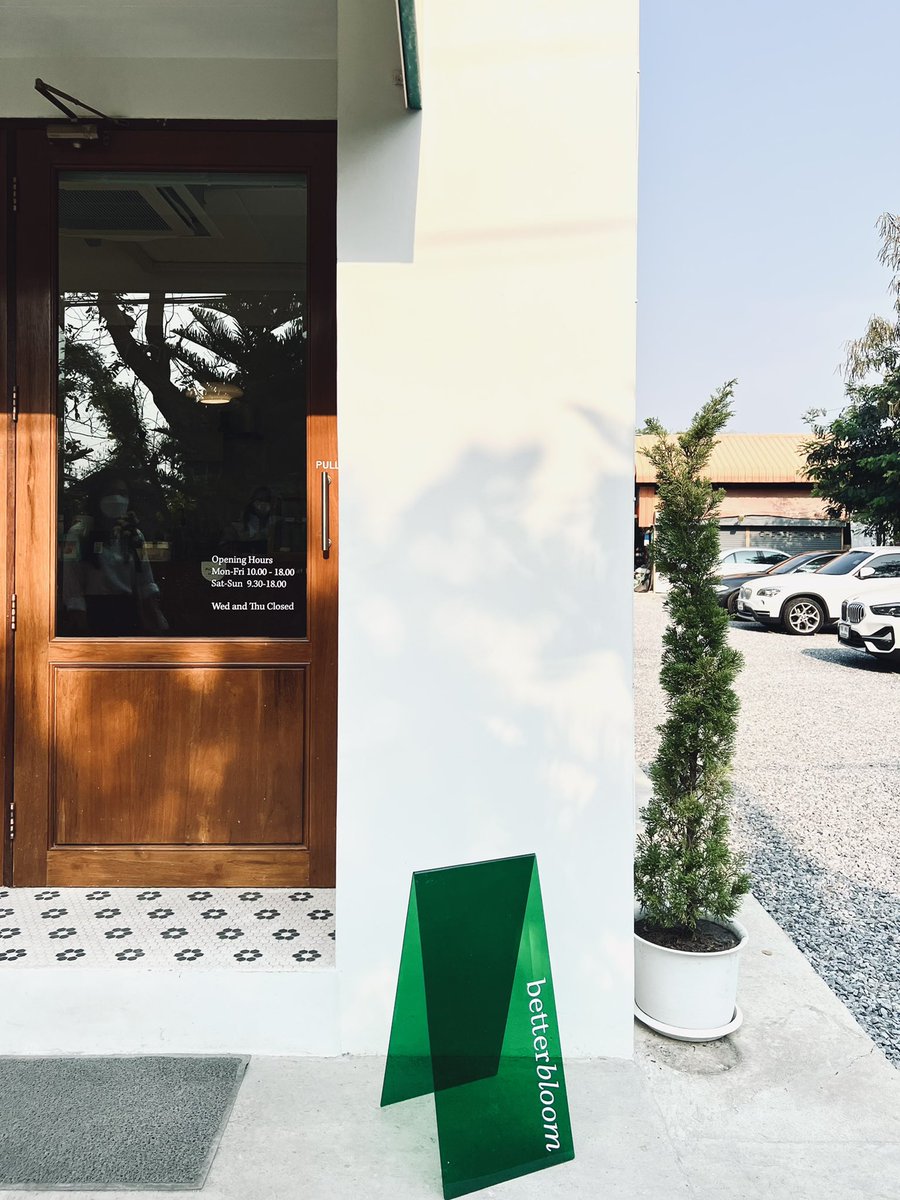 ARMSHOOOT's tweet photo. betterbloom cafe &amp; shop
ร้านสวยมู้ดดีมุมถ่ายรูปเยอะ กาแฟอร่อย มีของขายด้วย
location : อยุธยา
📍: https://t.co/p3jxfZM5ft

#รีวิวคาเฟ่ #คาเฟ่ #คาเฟ่อยุธยา #reviewcafe #cafehopping #cafe https://t.co/TdOkcSKHma