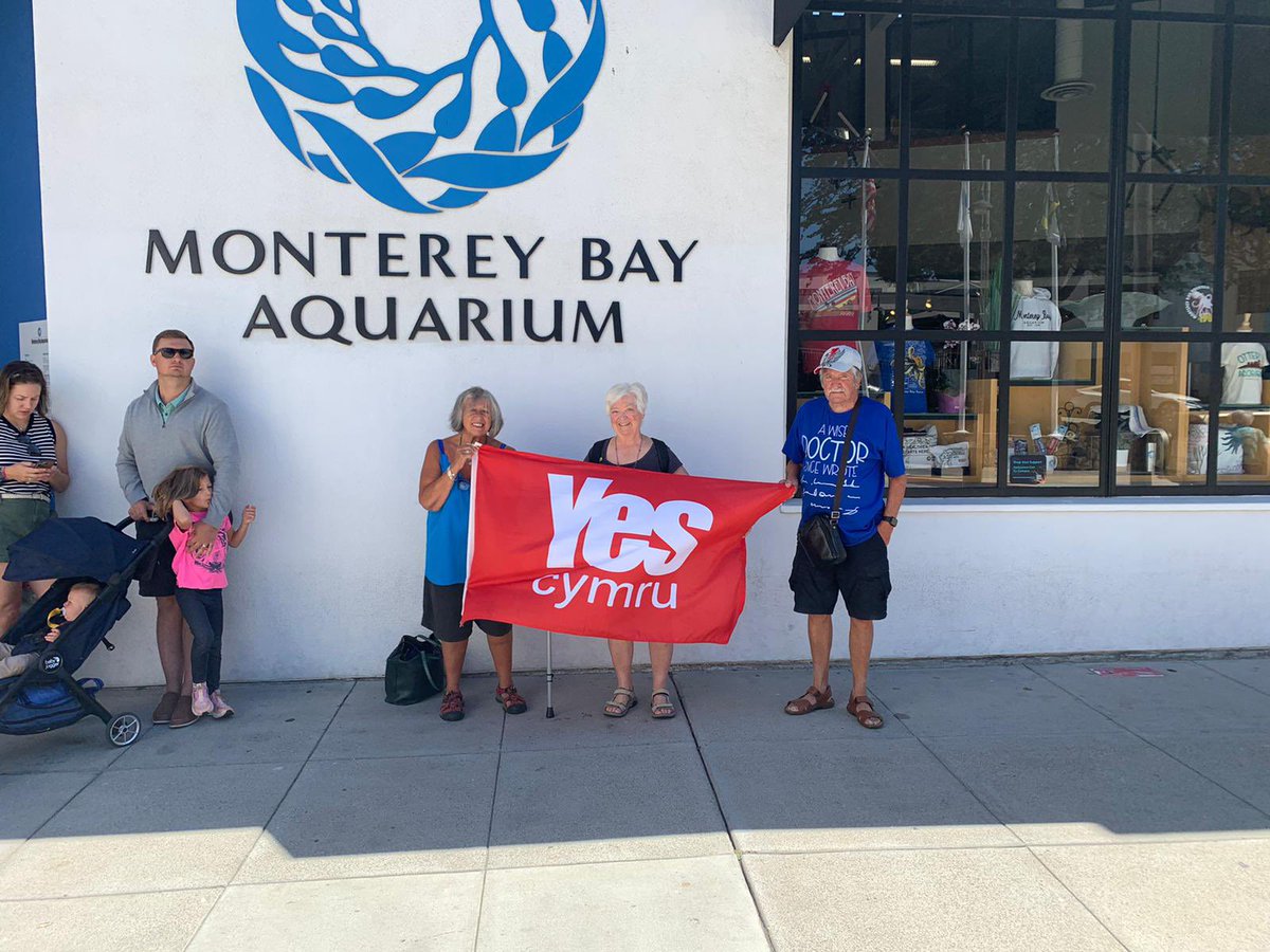 <a href="/YesBethesda/">Yes Cymru Bethesda</a> yn ymledu’r neges yn Monterey. <a href="/YesCymru/">YesCymru</a> Spreading the word in Monterey.