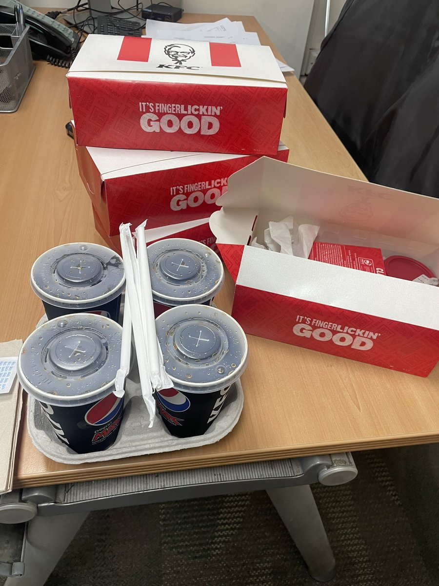 Luke Abraham ERAC (@lukeabrahamerac) on Twitter photo Big thanks to <a href="/Bex_ERACU2/">Rebecca Thomas</a> for sorting us out with some finger lickin’ good lunch! Fair to say H4 defo didn’t chicken out when driving our branch costs down💪 <a href="/JoshCErac/">Josh Carey</a> <a href="/EnterpriseDHar1/">Declan</a> <a href="/AbbyShardlow1/">Abby Shardlow</a> <a href="/GeorgiaG_ERAC/">Georgia Goddard</a> @harrymerac Big thanks to <a href="/Bex_ERACU2/">Rebecca Thomas</a> for sorting us out with some finger lickin’ good lunch! Fair to say H4 defo didn’t chicken out when driving our branch costs down💪 <a href="/JoshCErac/">Josh Carey</a> <a href="/EnterpriseDHar1/">Declan</a> <a href="/AbbyShardlow1/">Abby Shardlow</a> <a href="/GeorgiaG_ERAC/">Georgia Goddard</a> @harrymerac