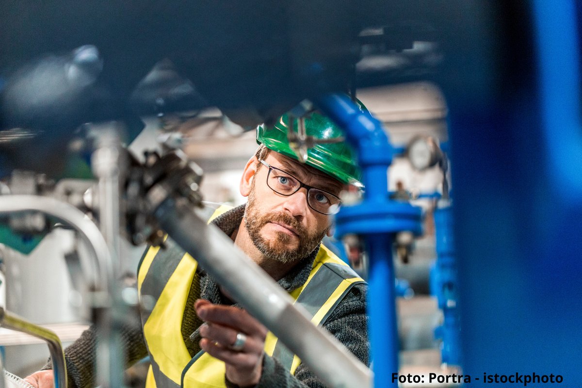 mastd_rlp's tweet image. Minister @Alex_Schweitzer begrüßt die #HWK der Pfalz im Netzwerk der #Transformationsagentur: „Im #Handwerk in #RLP kommen ständig neue Technologien zum Einsatz. Die Agentur und die HWK unterstützen unsere Betriebe bei der Suche nach passenden Weiterbildungs- &amp;amp; Förderangeboten.“