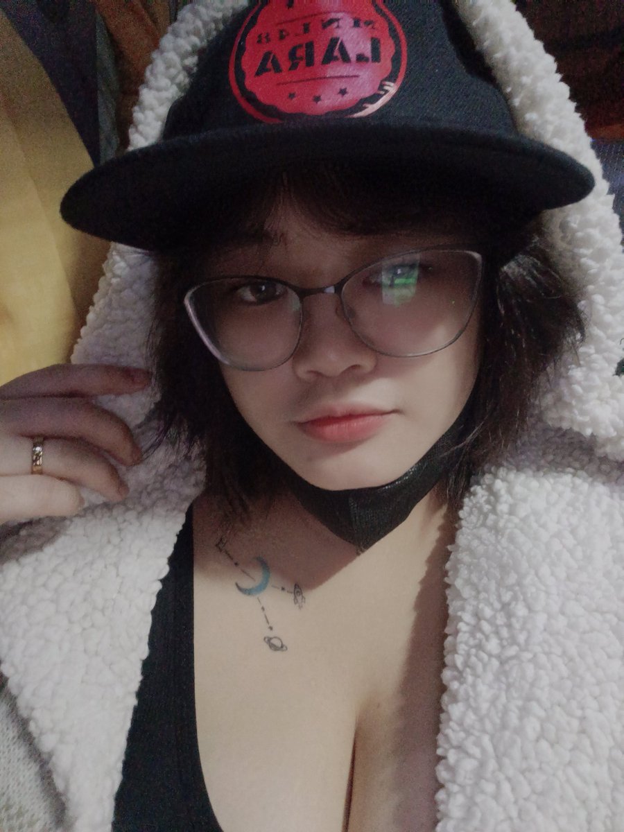 Kamisushiiiii's tweet photo. OTW to Baguio na ate @ReisaLysithea ✨🥰
Sana nabusog si Lara sa mga baon nya HAHAHAHAHA.

#BeatL #MNL48Lara https://t.co/Qflh9aGSsd