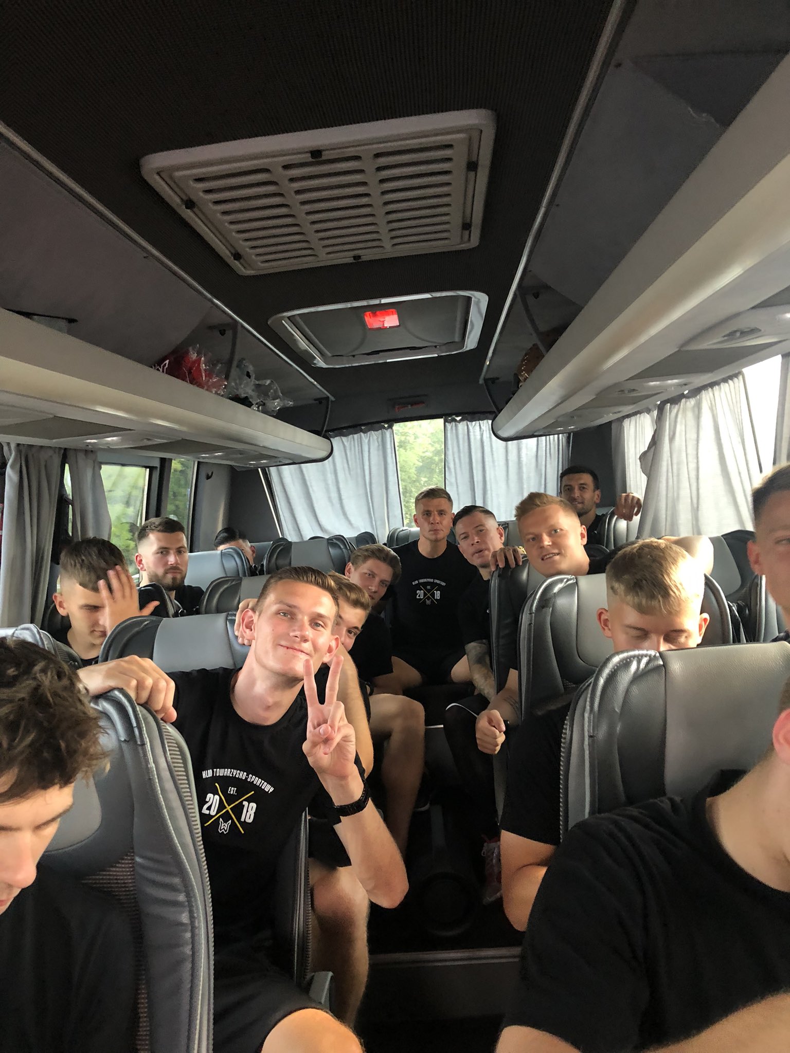 Krzysztof Stanowski on Twitter: "RT @KTS_Weszlo: Jedziemy po 3 pkt! 🔥⚽️