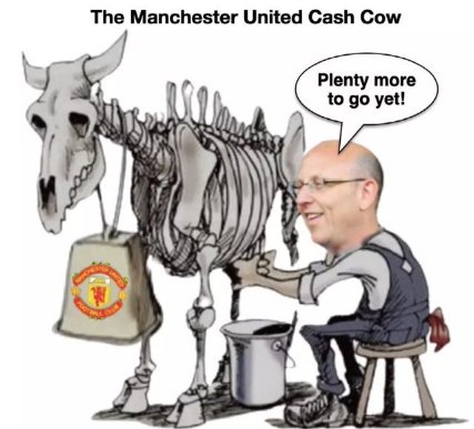 thatguyreddevil's tweet photo. #Martial out of the game, tomorrow not a surprise, he needs to learn to manage his body. Oh of course our injury and rehab  team is shite I wonder why? Could it be the vultures don't spend the money needed in that department and all departments  #GlazersOutNOW #GlazersOutProtest https://t.co/mfTEuAGTkO