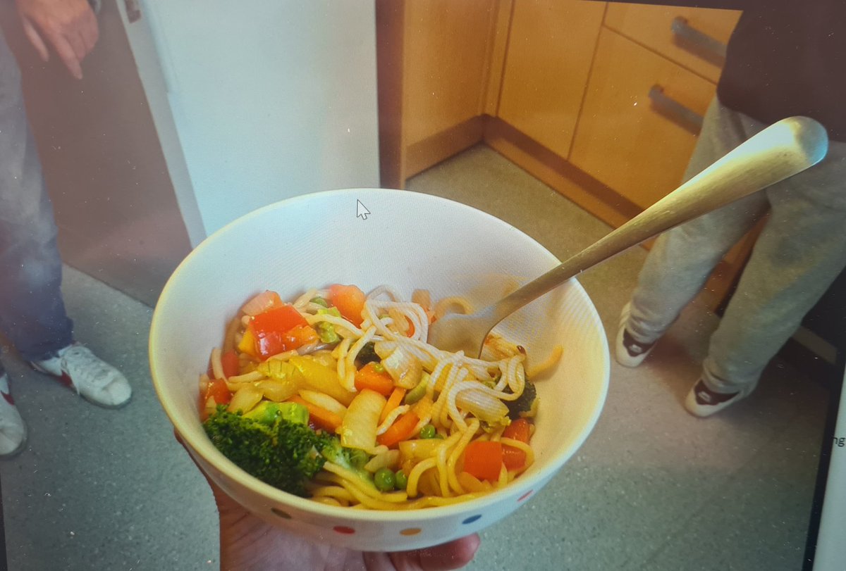 Food budgeting session with Sean RW. Veg from our allotment.
🏠🍜💷