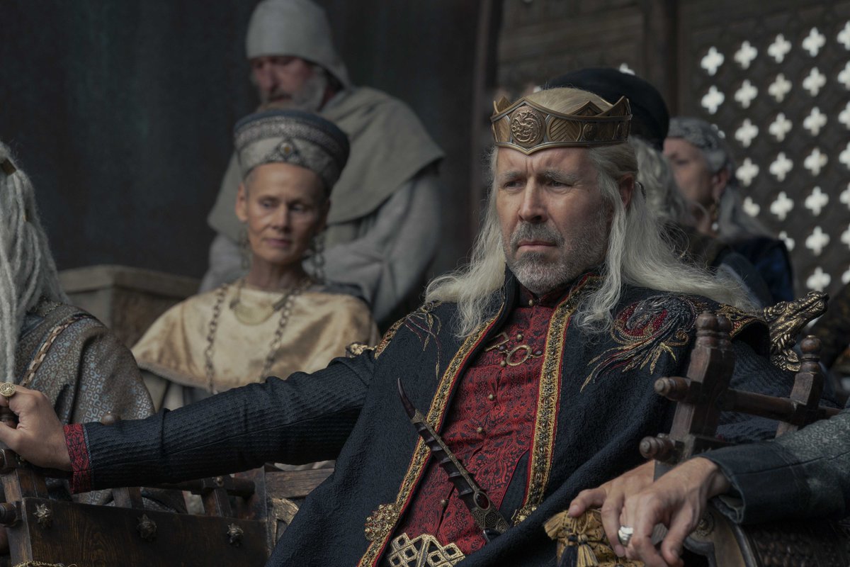 WatchersOTWall's tweet photo. ICYMI: Fashion designer and costumer @HoganMcLaughlin has brought back his "Game of Threads" feature for House of the Dragon! https://t.co/JCOG6v1p0h #HouseOfTheDragon! #TheHeirsOfTheDragon #GameOfThreads https://t.co/VvjiofDcmk