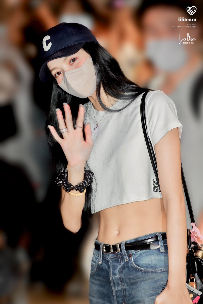 🆂🅺🆈🅻🅸🅽🅴•⁰³²⁷ tweet media